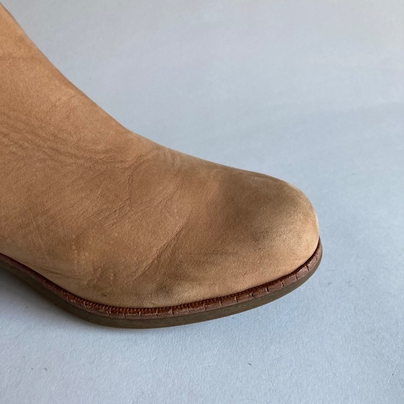 UGG Tan Suede Genuine Sheepskin Leather Rubber Outsole Mid Calf Boots size 8 - Picture 4 of 16